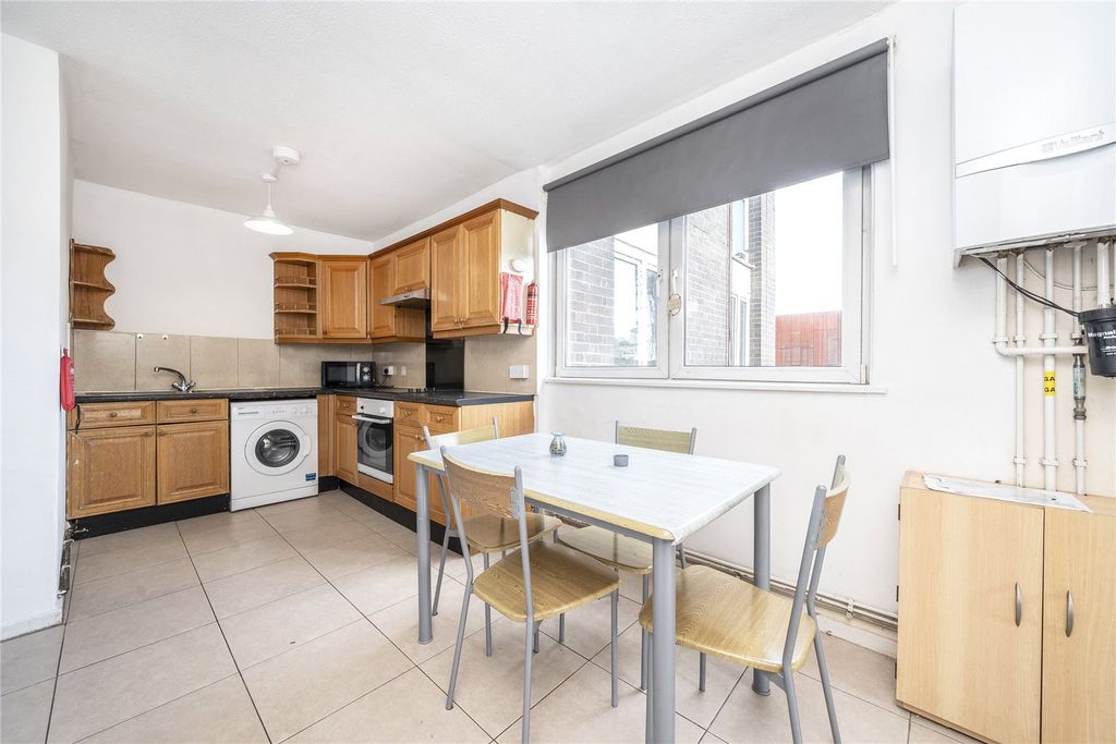 Property photo 3 of 13 Kitchen/Diner