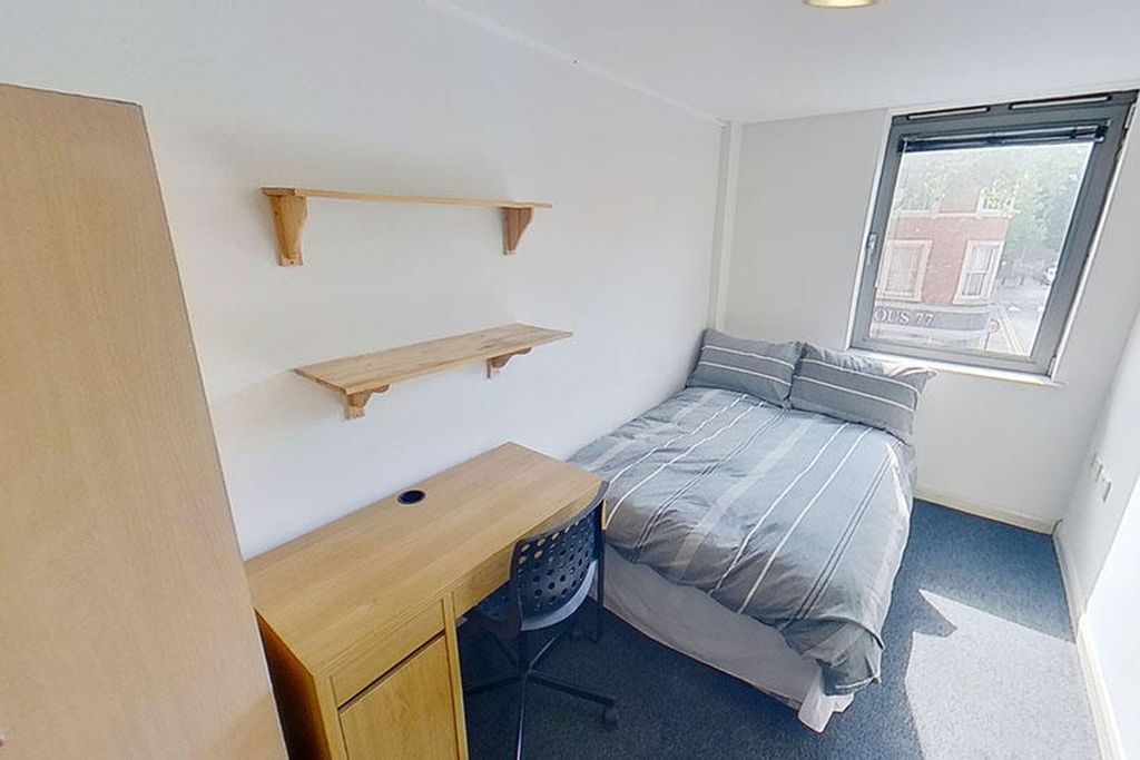Property photo 2 of 4 This Cozy Double Bedroom Features Ample Natural li...