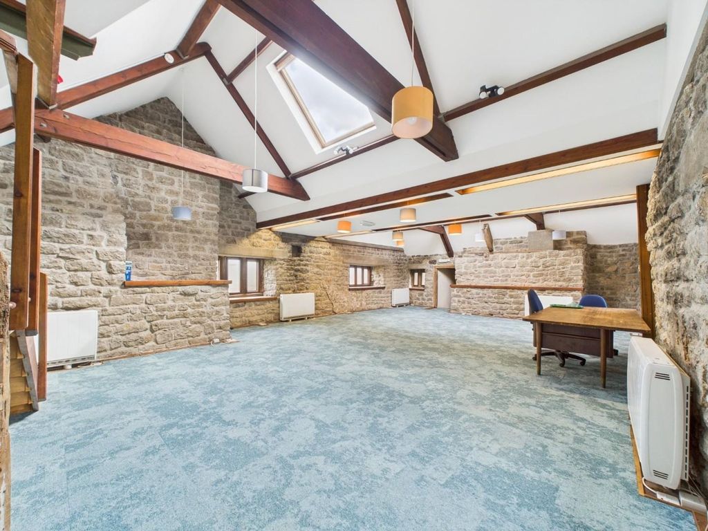 Property photo 2 of 18 Cam03810G0-Pr0256-Still001.Jpg