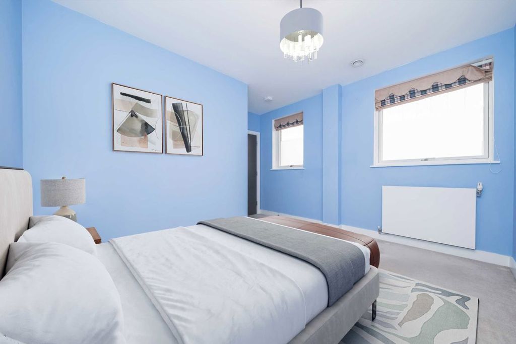 Property photo 3 of 9