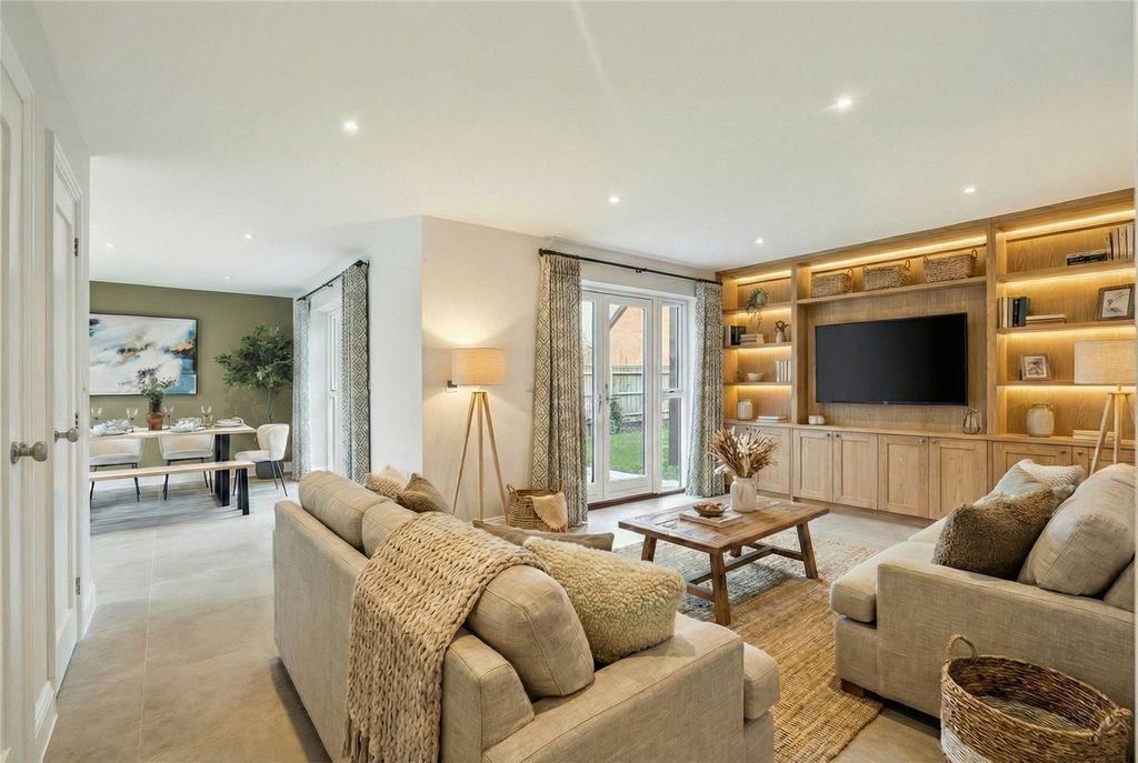 Property photo 3 of 19 Living Area