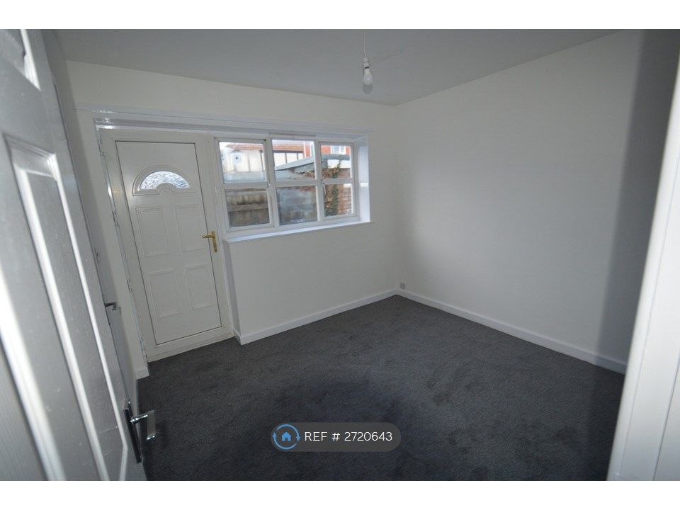 Property photo 3 of 4 Bedroom