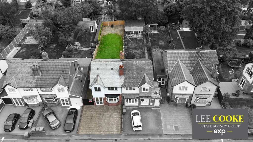Property photo 2 of 41