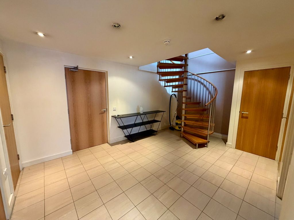 Property photo 3 of 13 Picture No. 12