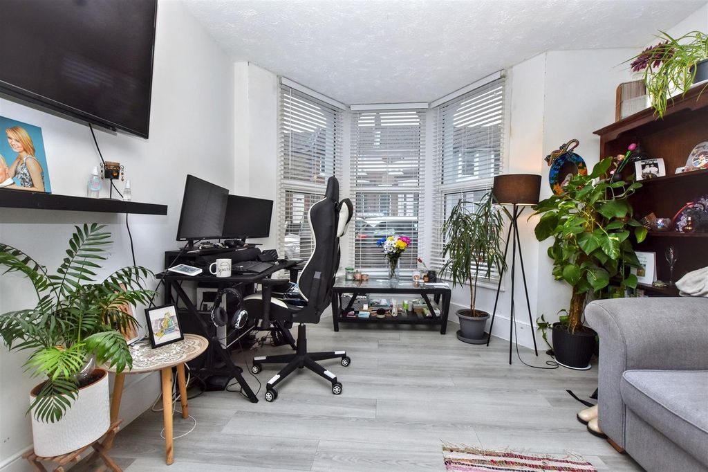 Additional image 6 of 1 bed flat for saleLangney Road, Eastbourne BN21