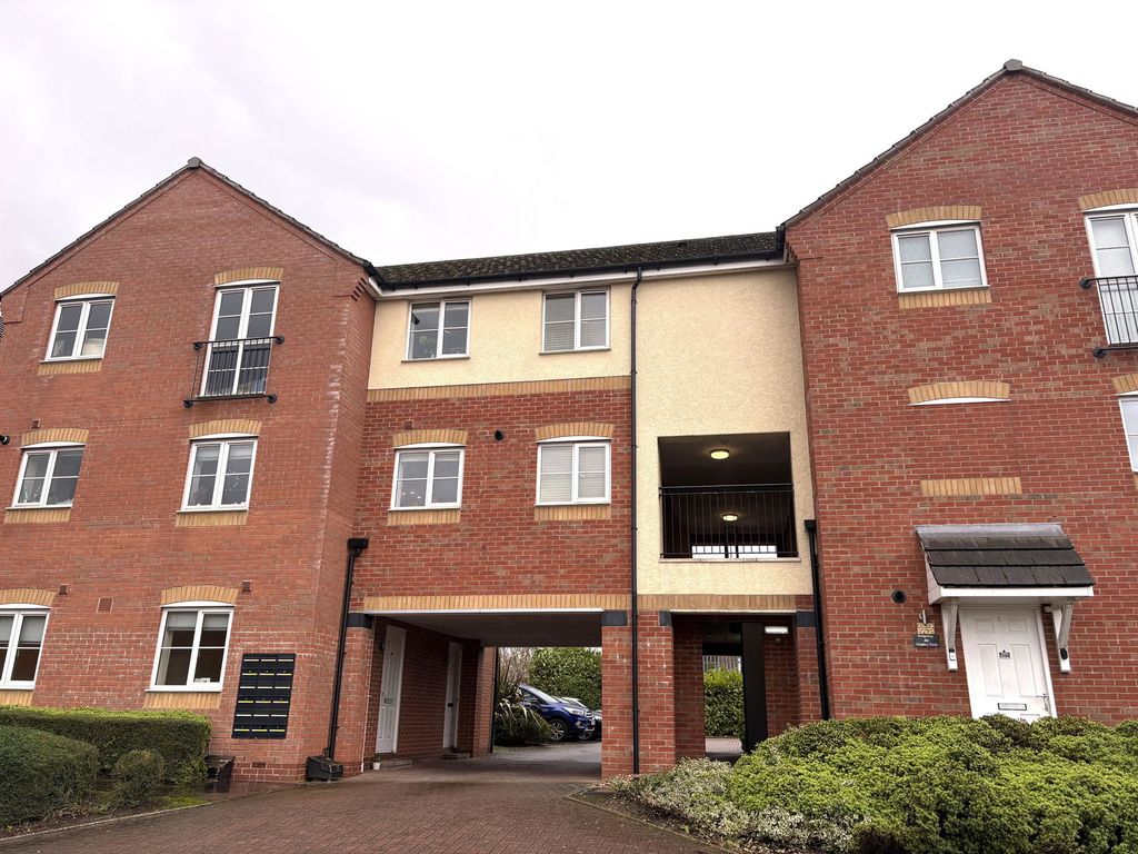 Property photo 1 of 8