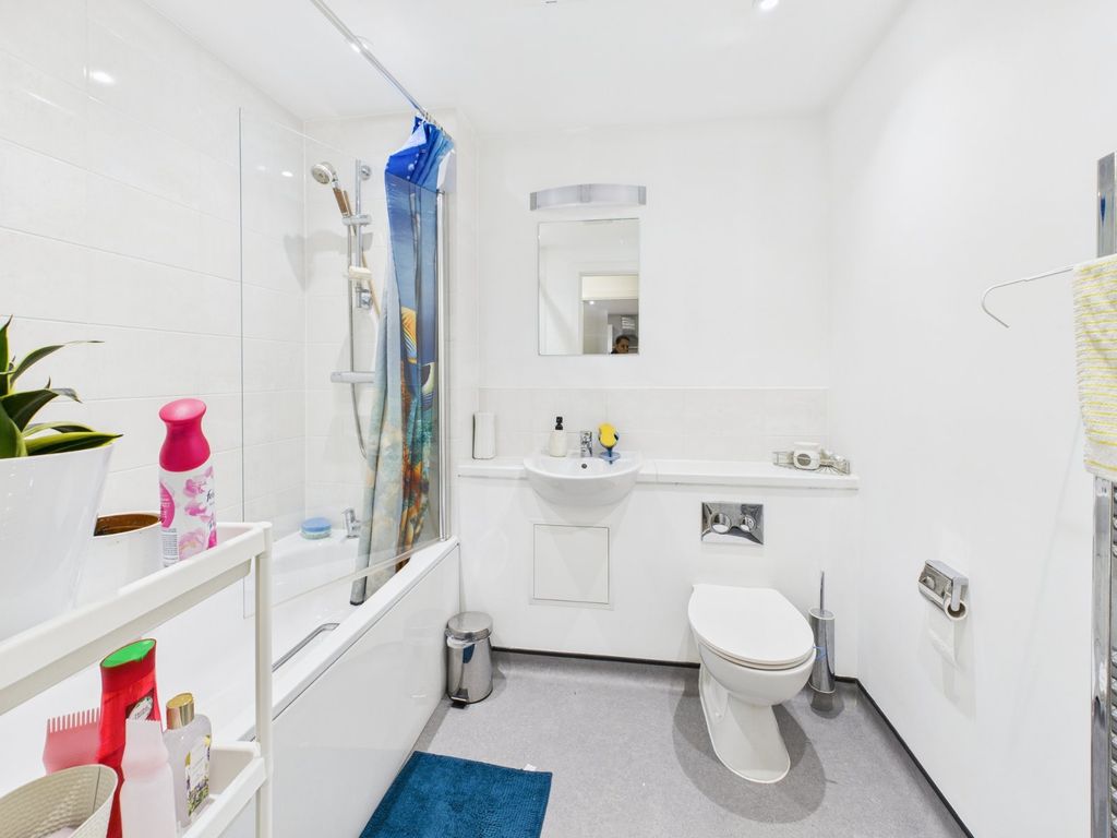 Property photo 3 of 9 Picture No. 06