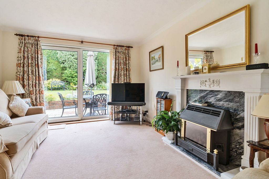 Property photo 2 of 24