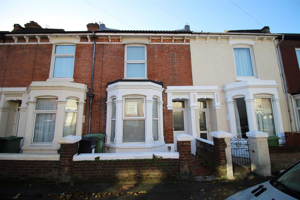Property photo 1 of 6