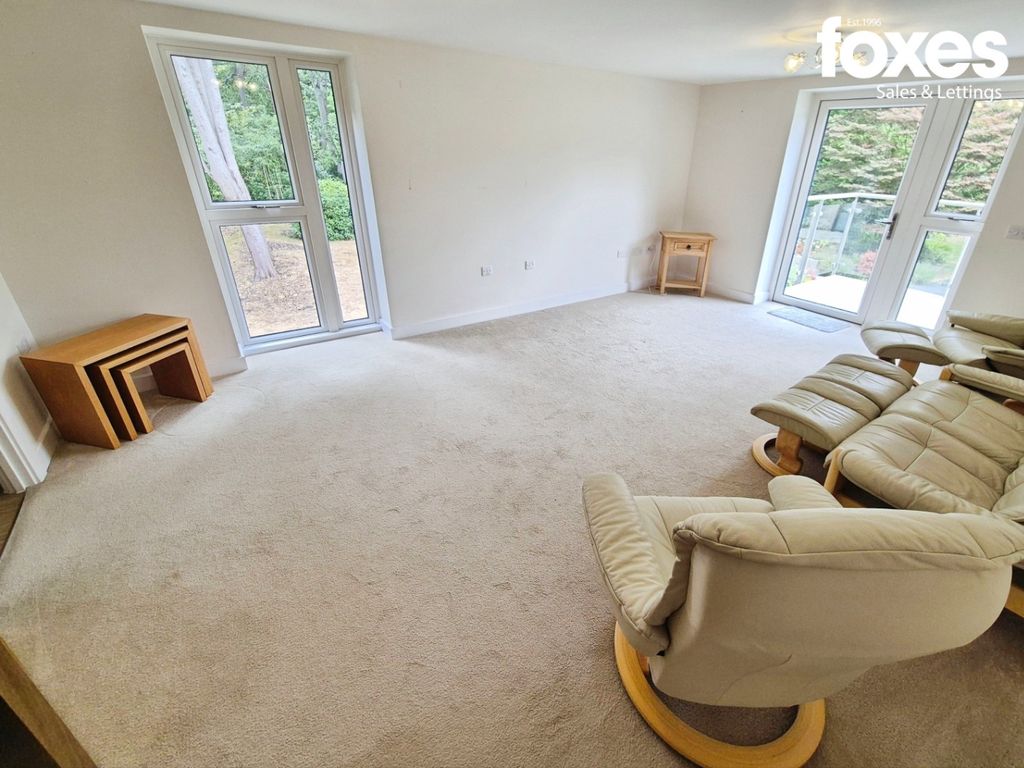 Property photo 3 of 23 4354423