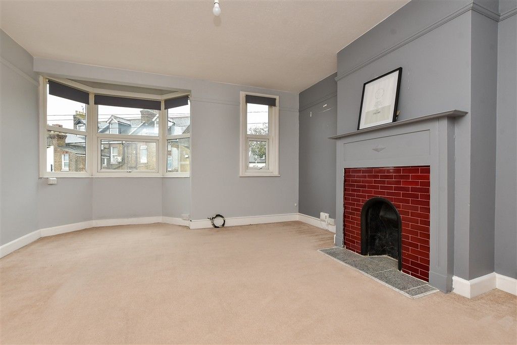 Property photo 2 of 7 Internal Feature