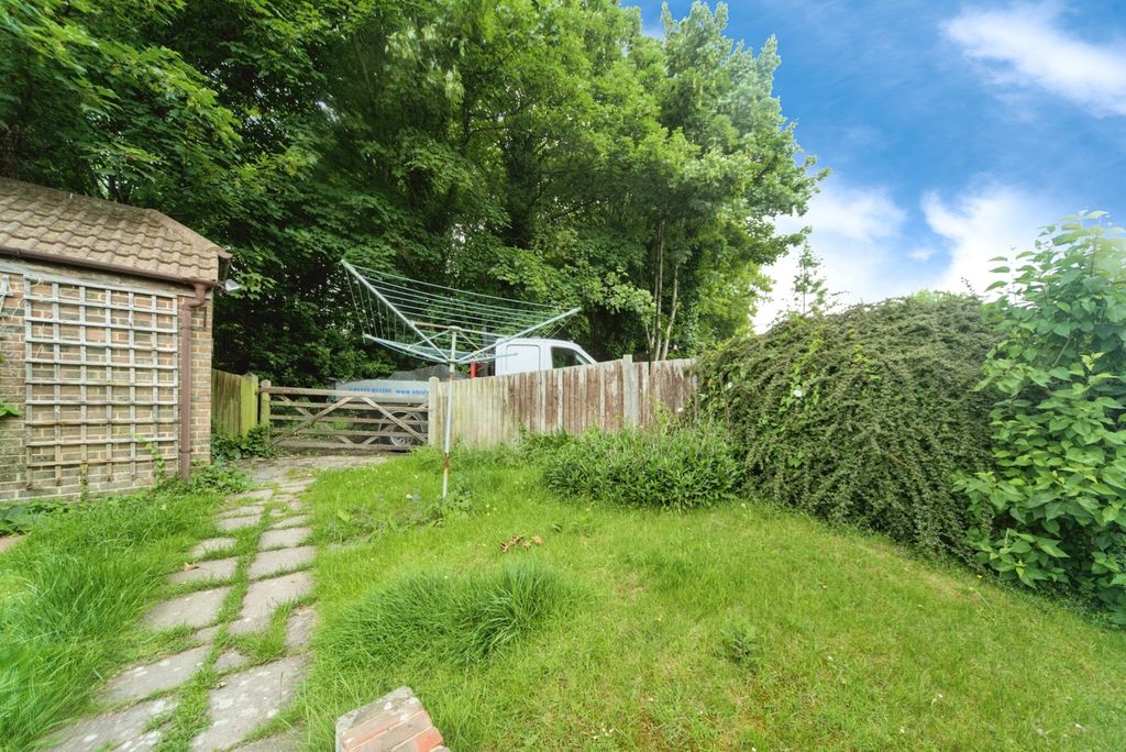 Property photo 3 of 17 Photo