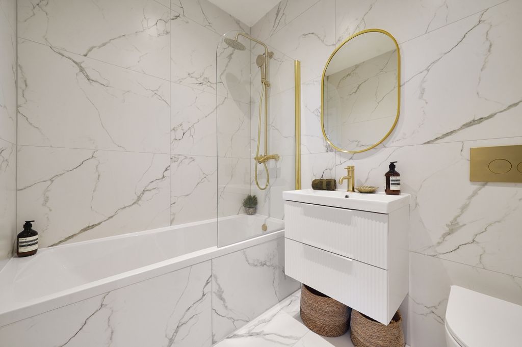 Property photo 3 of 14 Flat 56, Drake Ho...