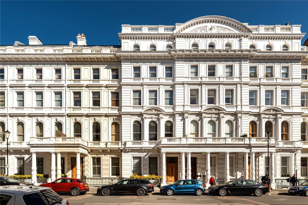 Property photo 2 of 19 Lancaster Gate, W2