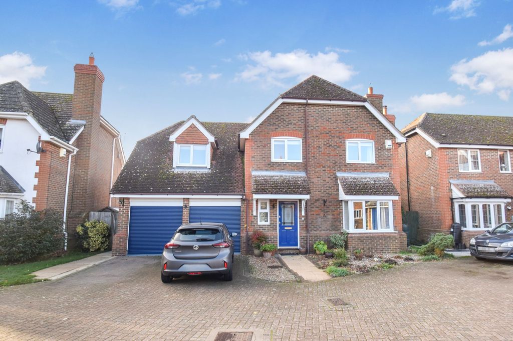 Property photo 1 of 31