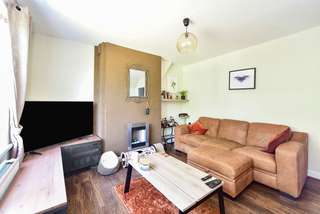 Property photo 3 of 18 8E38d3381Ff82B5A380B560982E46073A700351E.Jpg