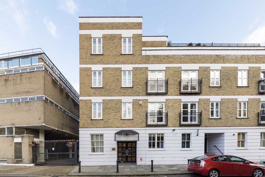 Property photo 3 of 8