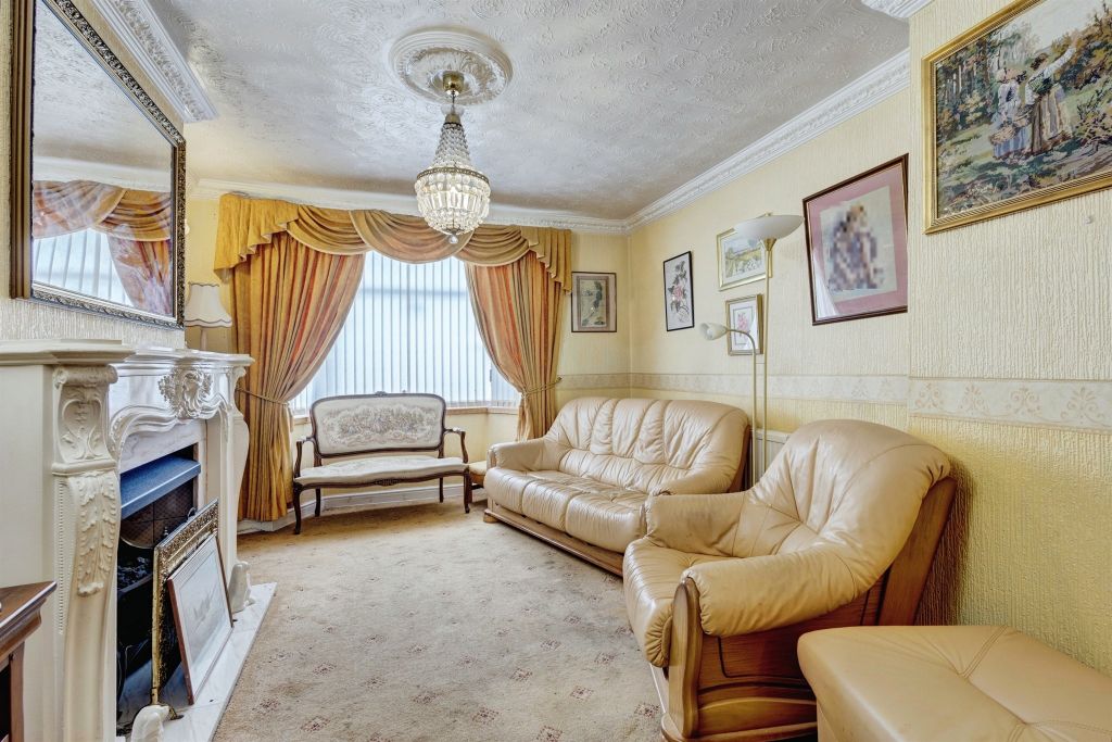 Property photo 3 of 19