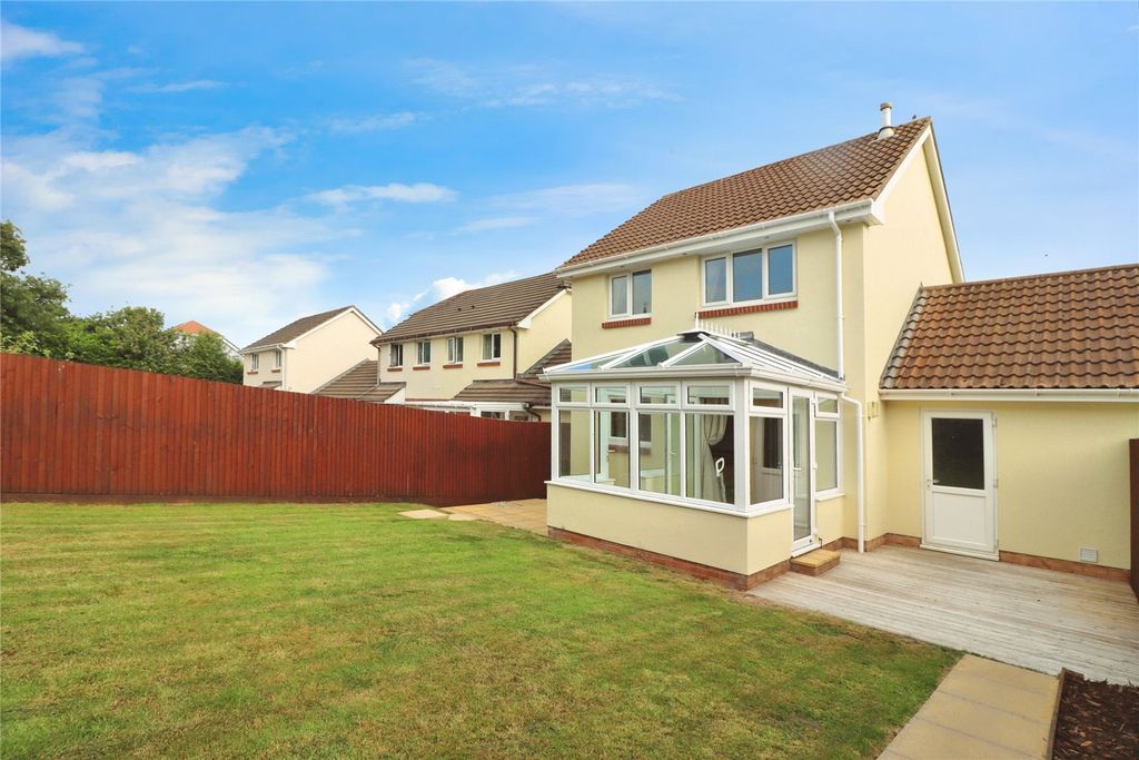 Property photo 2 of 21 Picture No. 03
