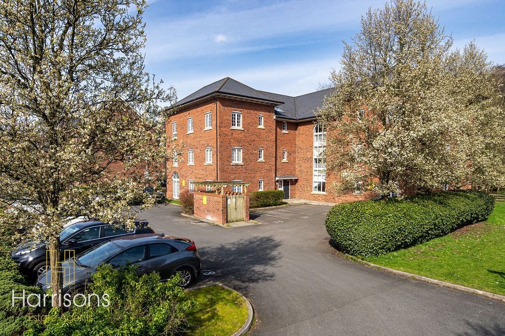 Property photo 1 of 18 4976560