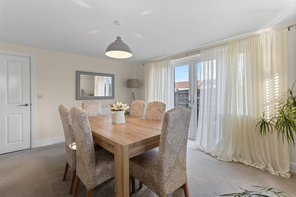 Additional image 11 of 4 bed detached house for saleOak Fields, Hailsham BN27