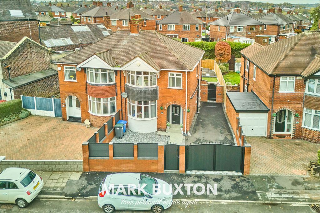 Property photo 1 of 26