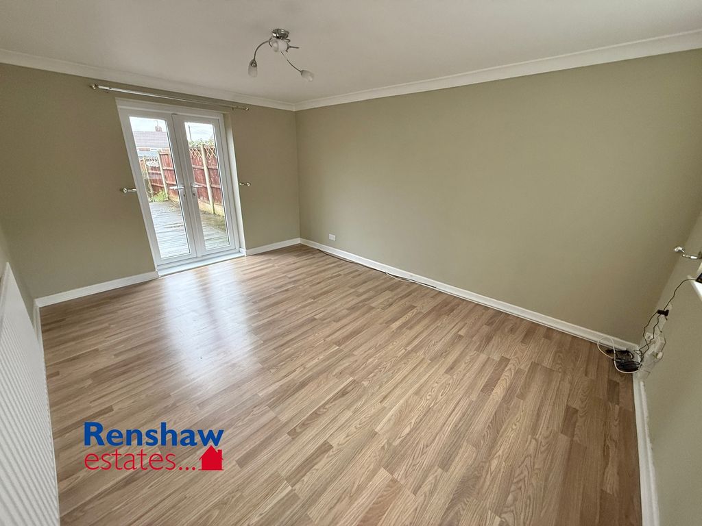 Property photo 2 of 18 L (1)