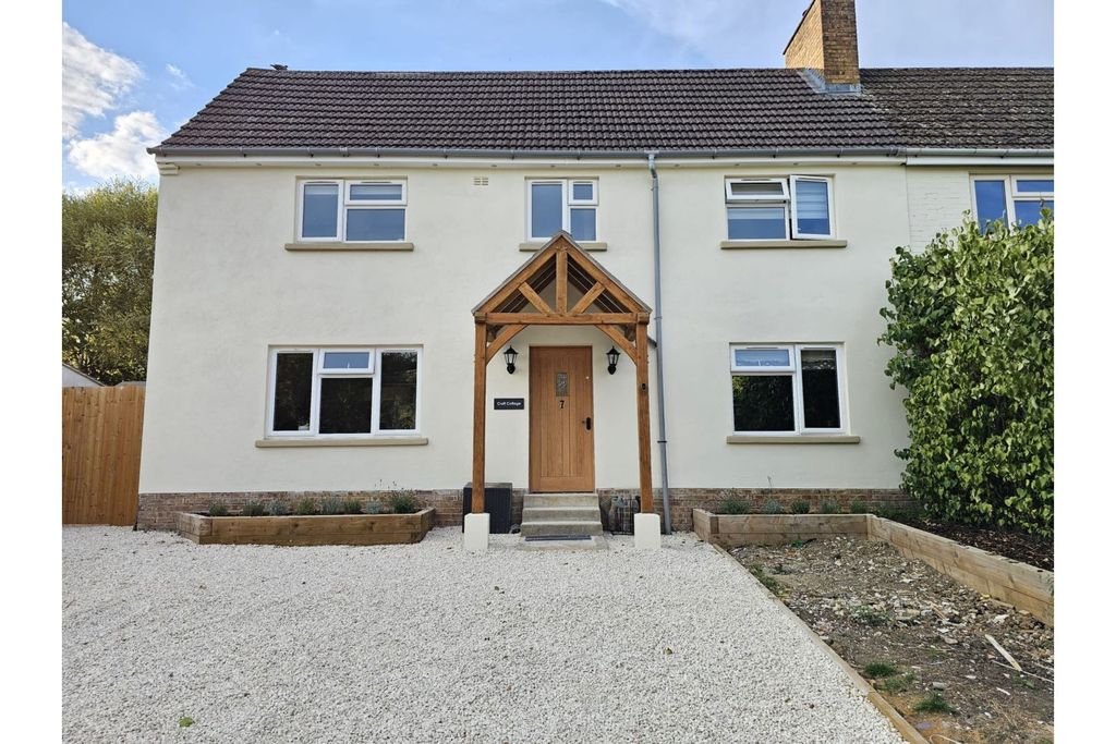 Property photo 1 of 18 Front View