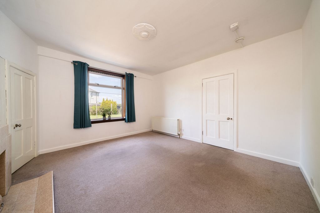 Property photo 3 of 21 Photo 30