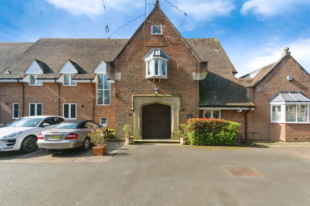 Property photo 1 of 14