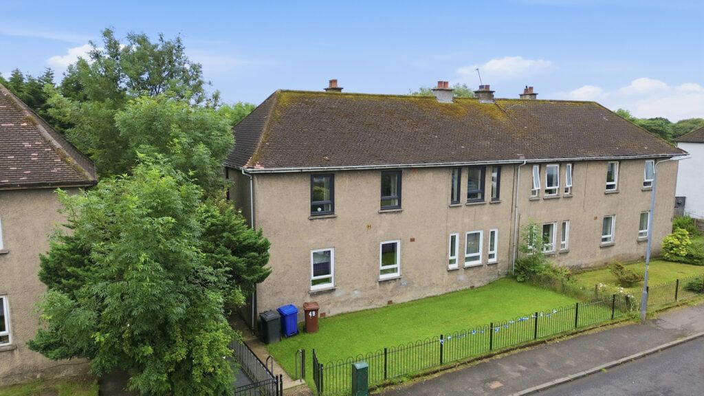 Property photo 1 of 11