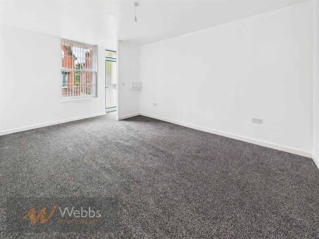 Property photo 3 of 7 Cam05244G0-Pr0065-Still006.Jpg