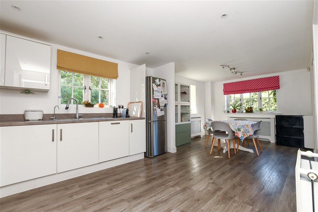 Property photo 3 of 24 Kitchen/Diner