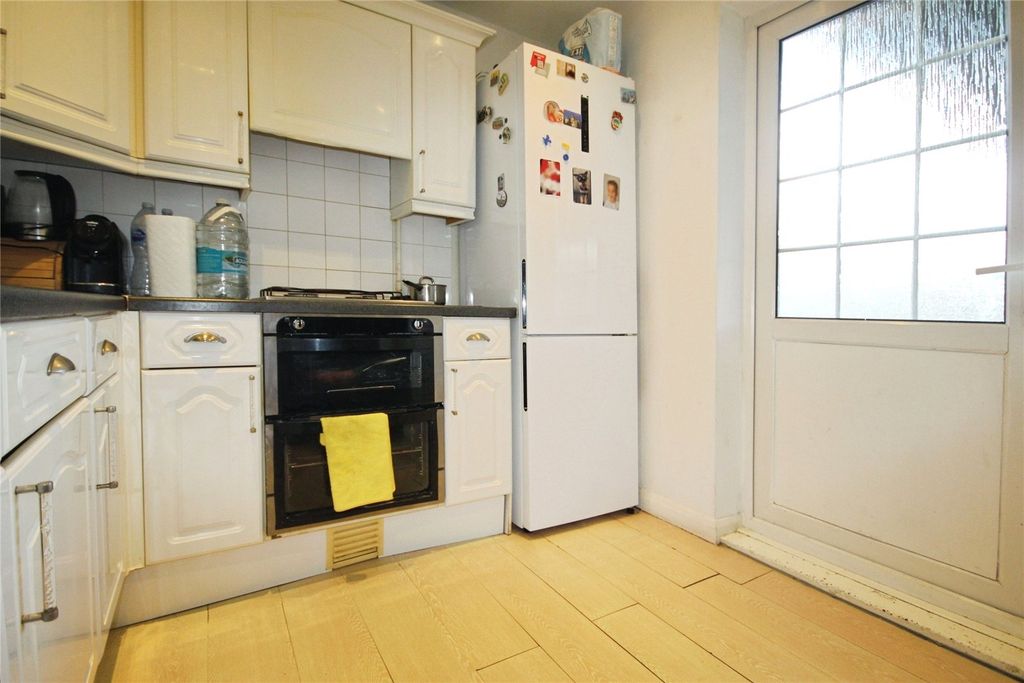 Property photo 3 of 7 Picture No. 10