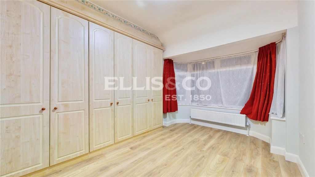 Property photo 3 of 25 Picture No. 24