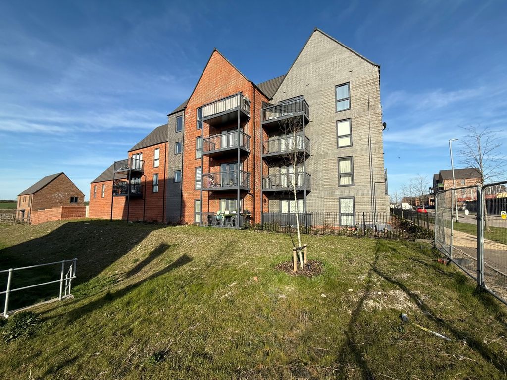Property photo 1 of 11 4112791