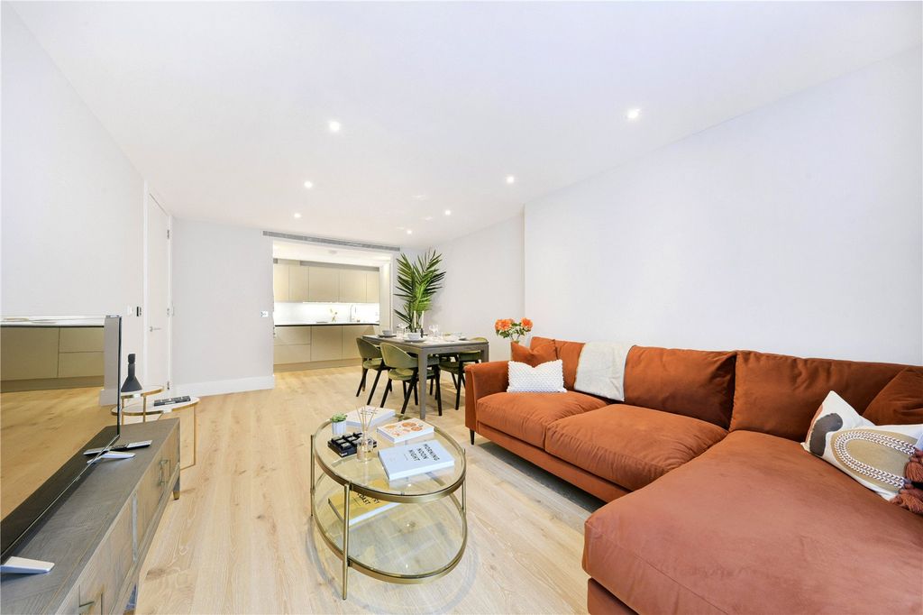 Property photo 1 of 13 Reception Room