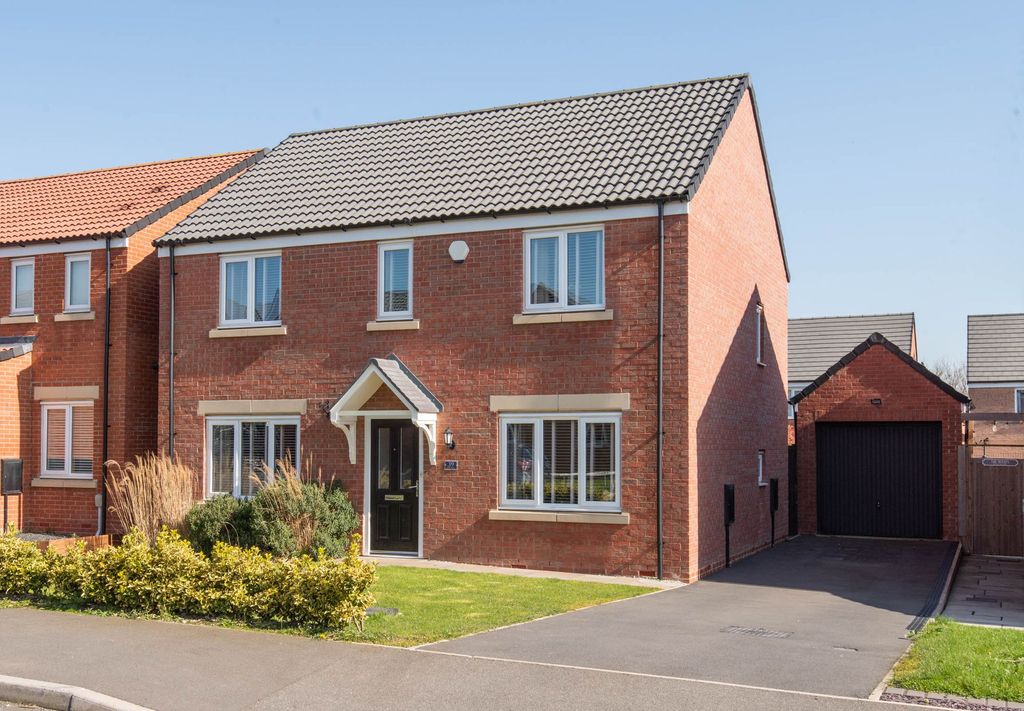 Property photo 1 of 24