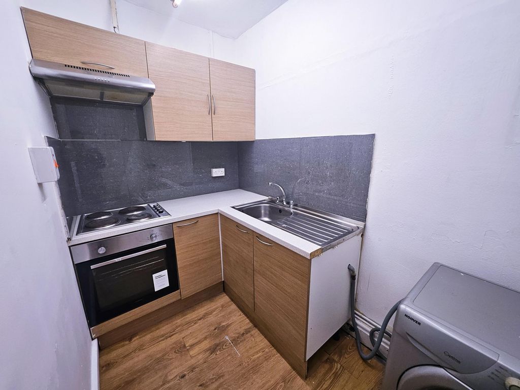 Property photo 3 of 16 Image