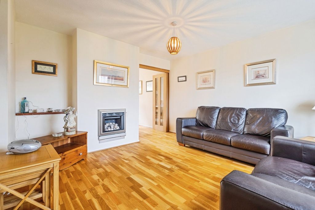 Property photo 3 of 20 Pbox-Img.Jpg