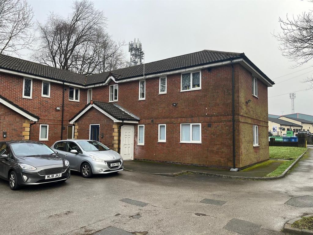 Property photo 1 of 8