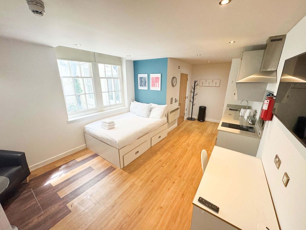 Property photo 2 of 4