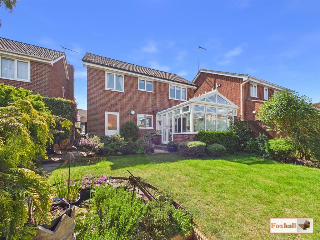 Property photo 2 of 33 Rear Garden