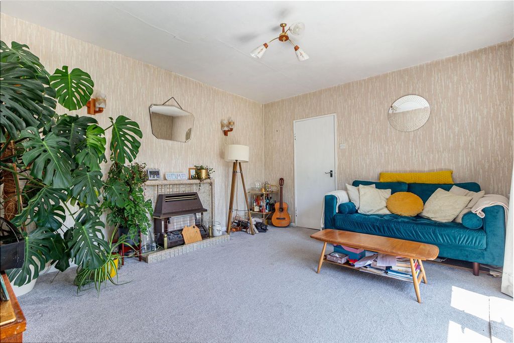 Property photo 2 of 20 Livign-Room-1.Jpg
