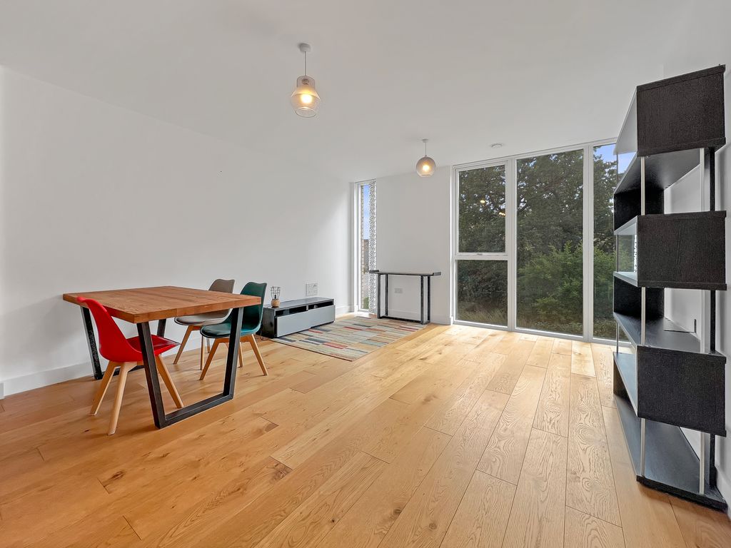 Property photo 2 of 11 56d2E16Cf36A49E49E4Ac397F3d0447A200d9Ca5