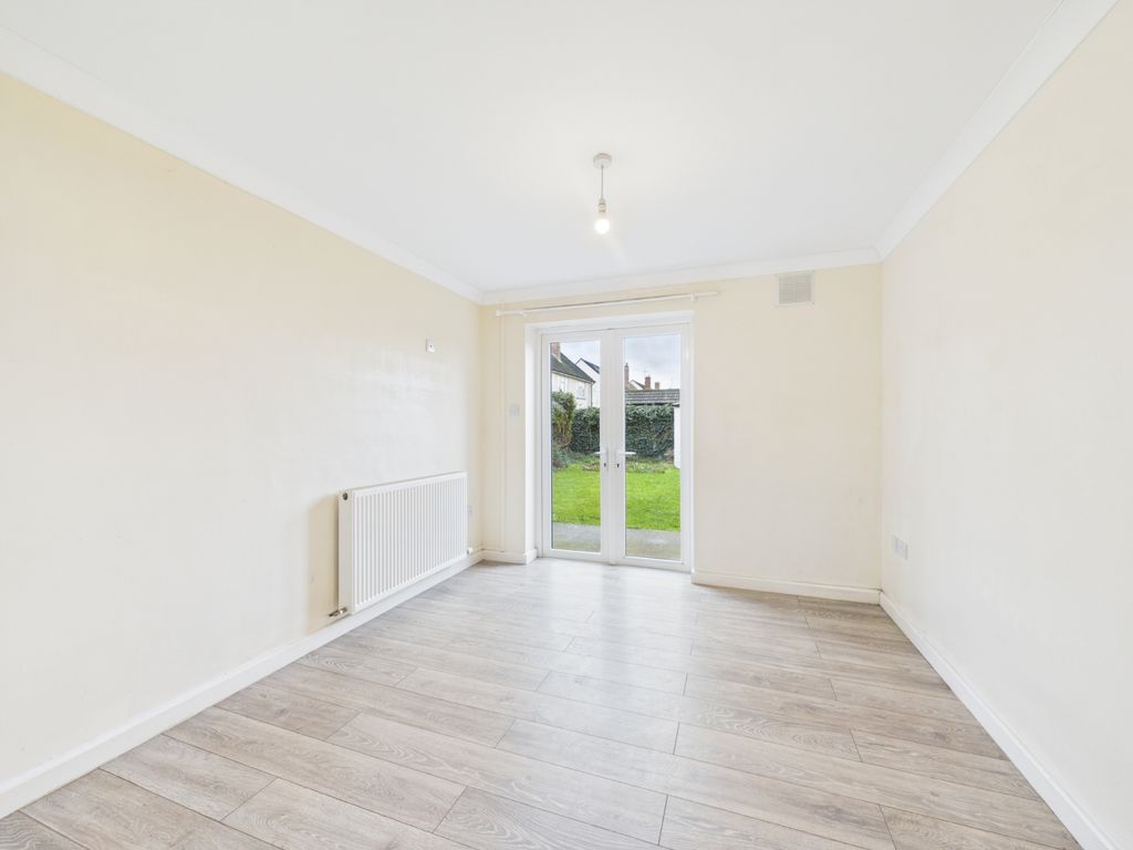 Property photo 3 of 10 Cam03062G0-Pr0223-Still008