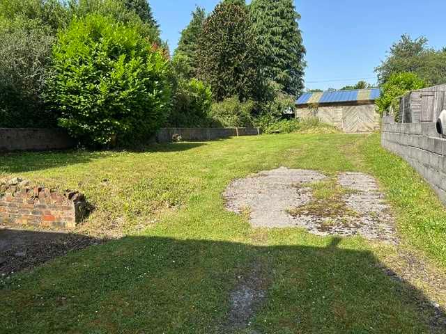 Property photo 2 of 23