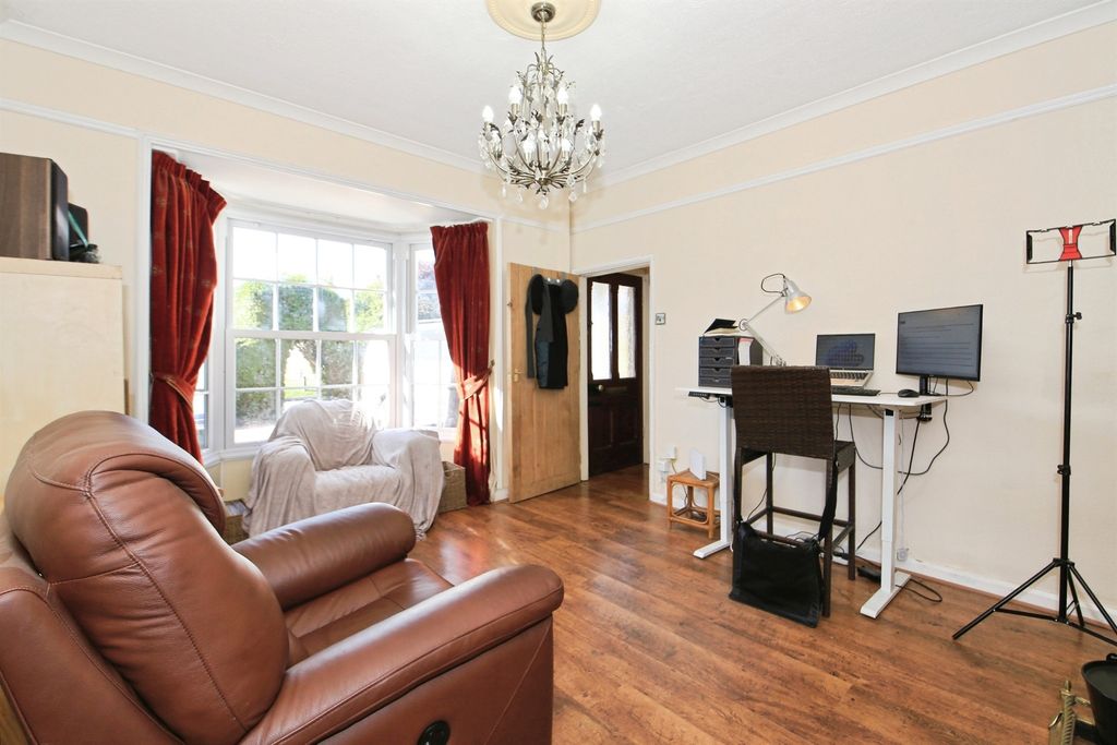 Property photo 3 of 26