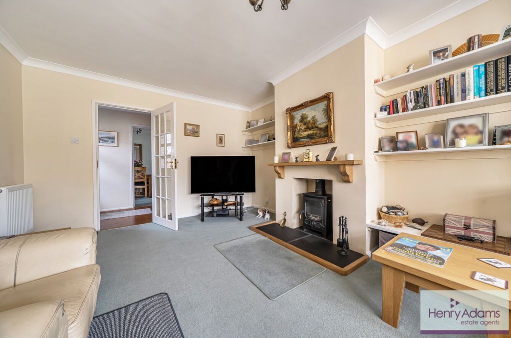 Additional image 5 of 3 bed detached bungalow for saleRother Close, Petersfield GU31