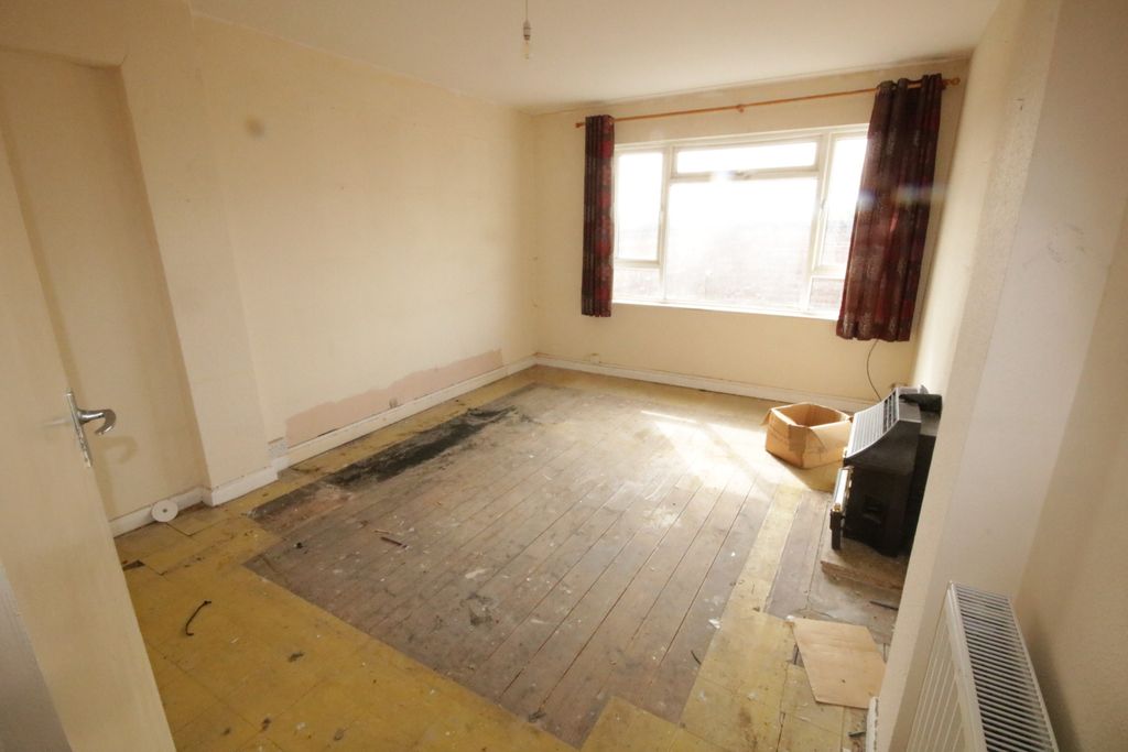 Property photo 2 of 10 Gallery